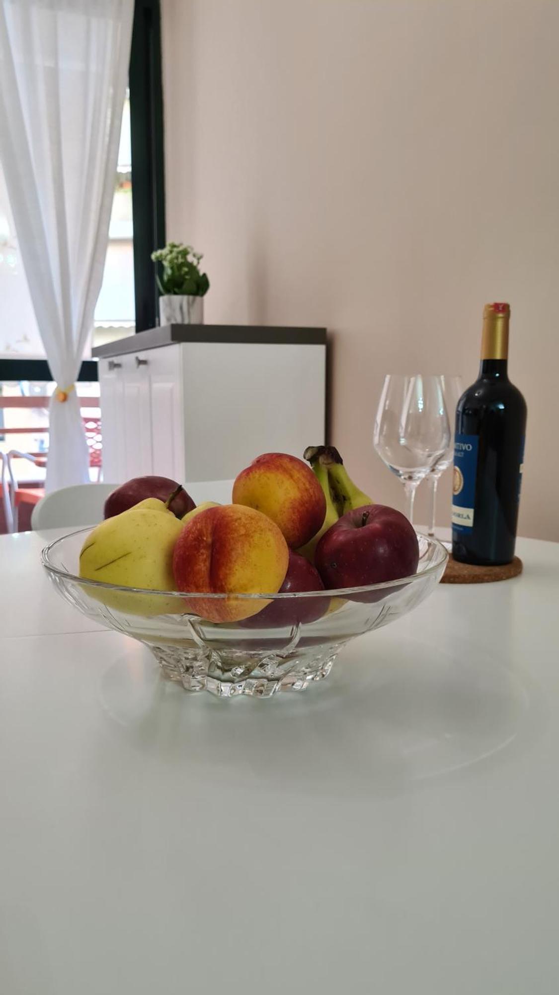 Family-Friendly Apt At 21 Dhjetori W/Self Check-In Tiranë Ngoại thất bức ảnh