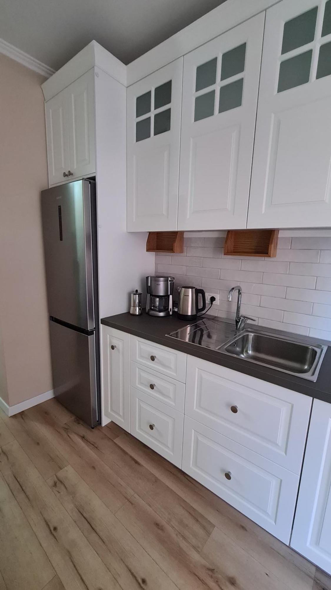 Family-Friendly Apt At 21 Dhjetori W/Self Check-In Tiranë Ngoại thất bức ảnh